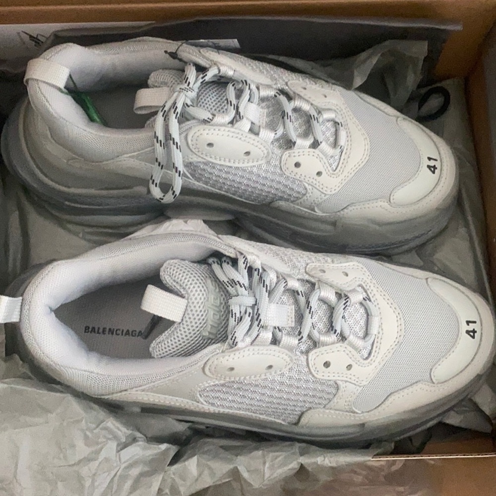 Balenciaga triple s grey color
